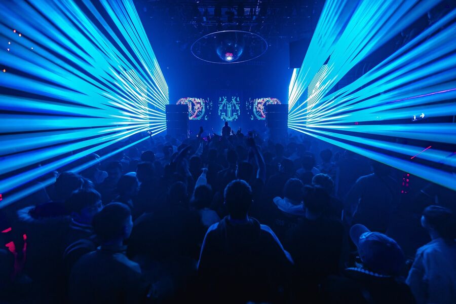 Abundance x 1900 Club